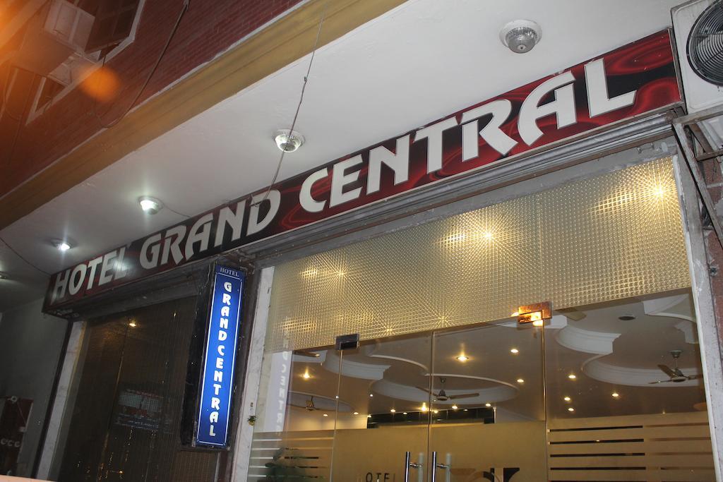 Hotel O Grand Central Delhi  Dış mekan fotoğraf