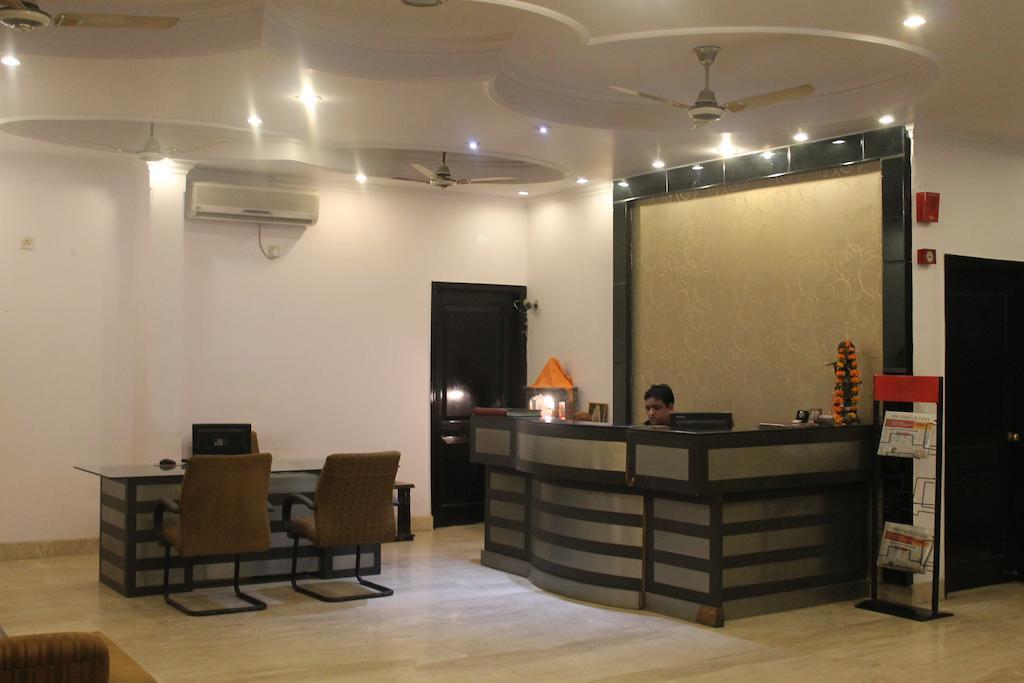 Hotel O Grand Central Delhi  Dış mekan fotoğraf